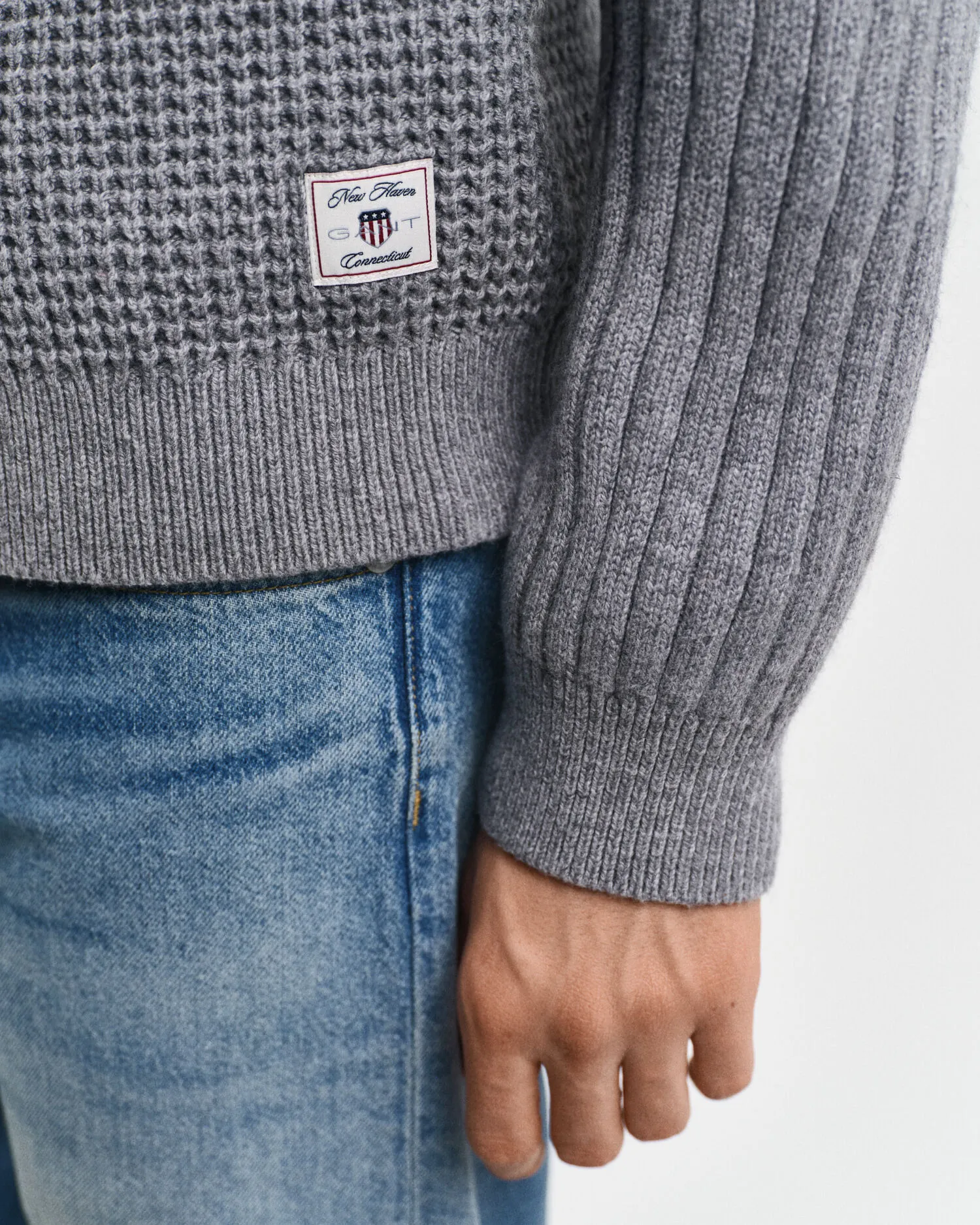 Cardigan con zip in misto lana testurizzata    
