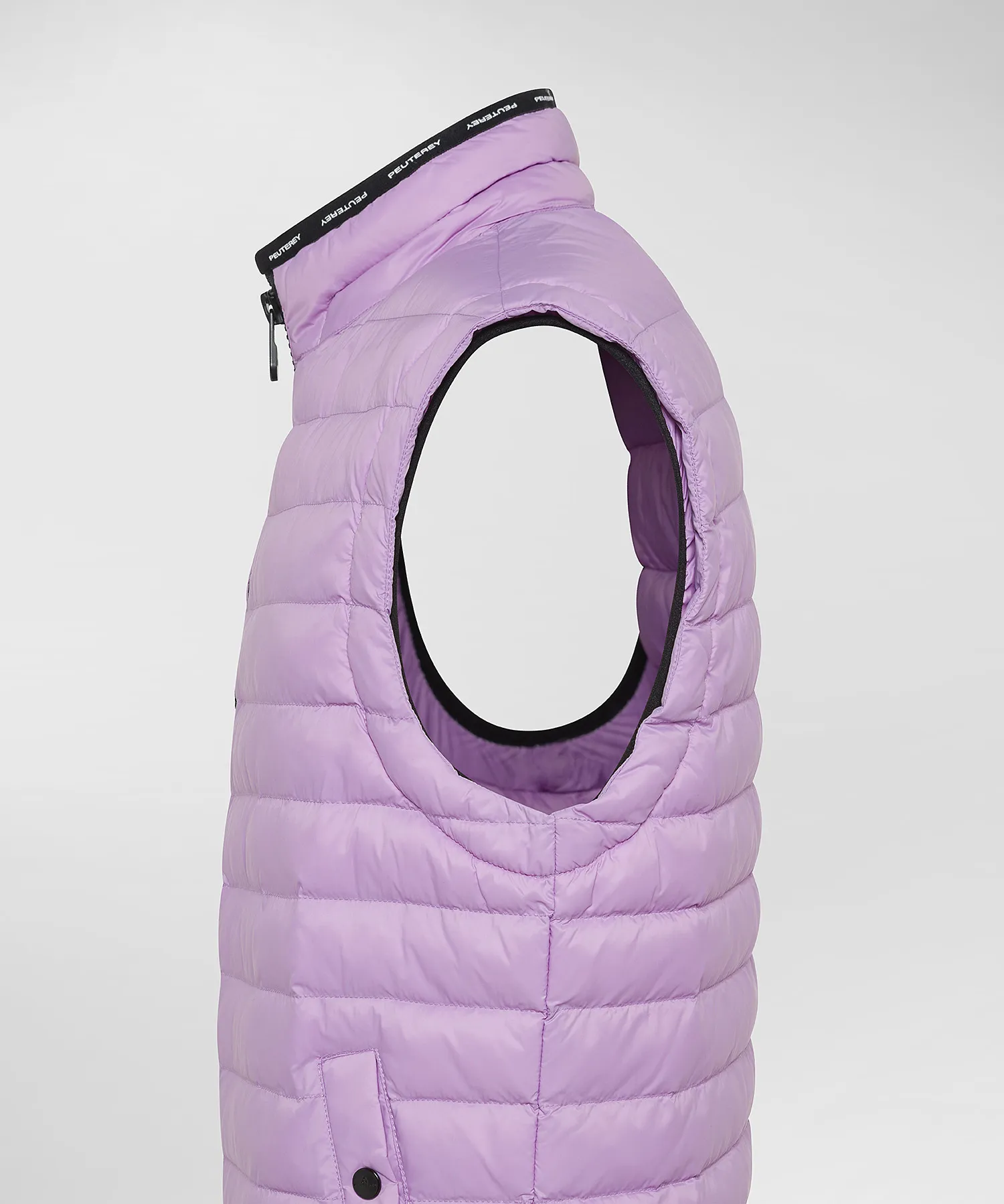 Gilet imbottito superleggero e semilucido
