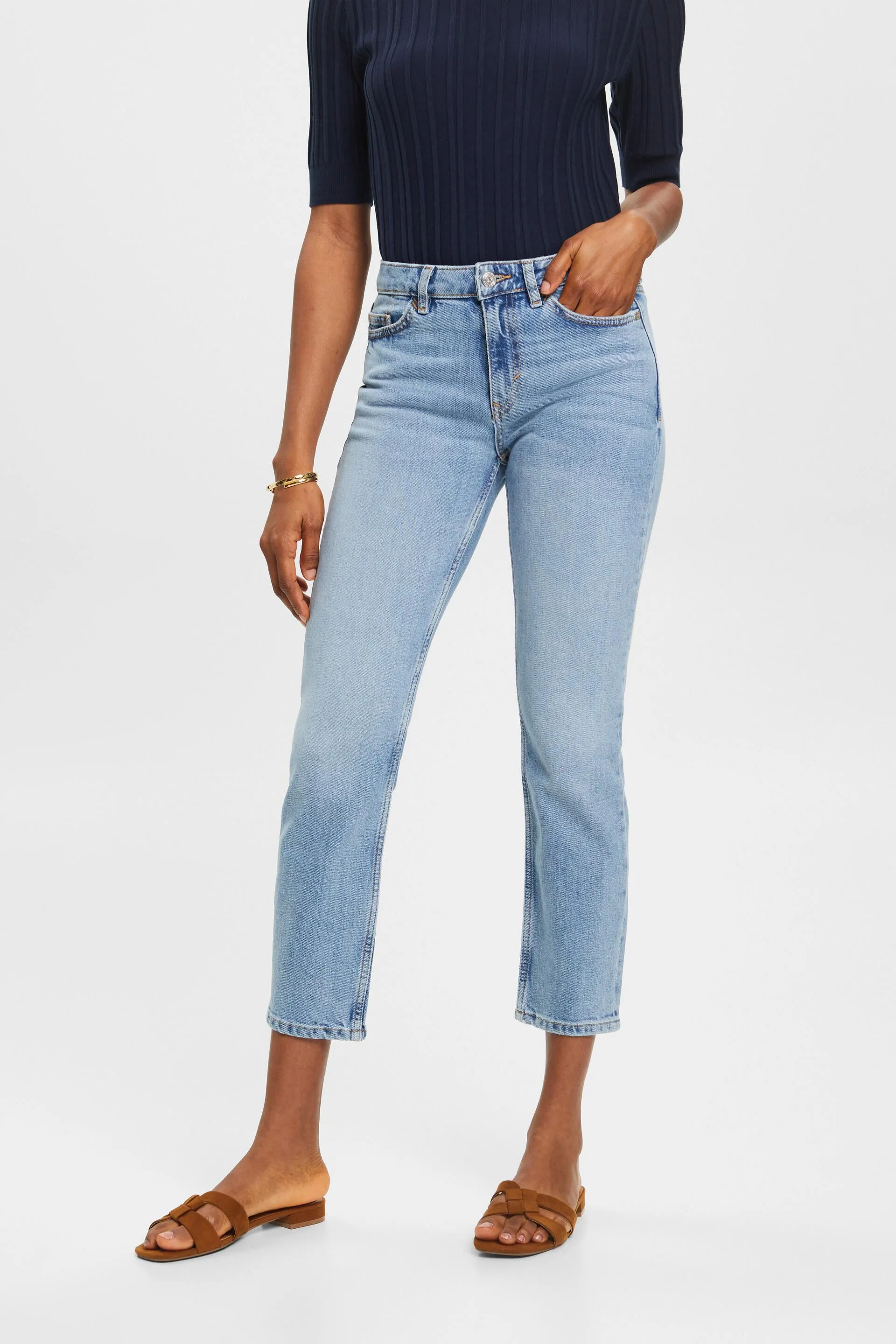 Jeans a zampa con vita alta