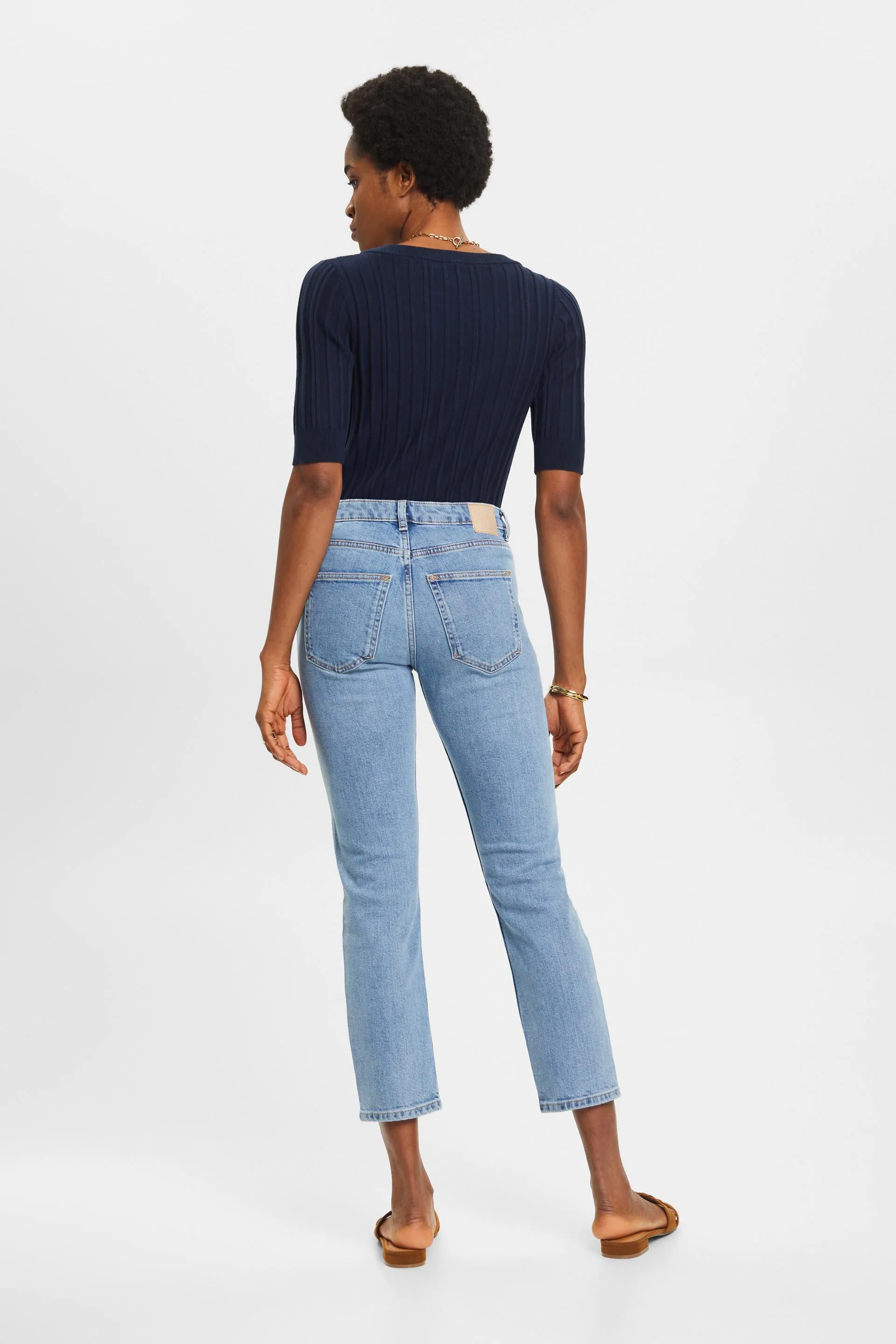 Jeans a zampa con vita alta