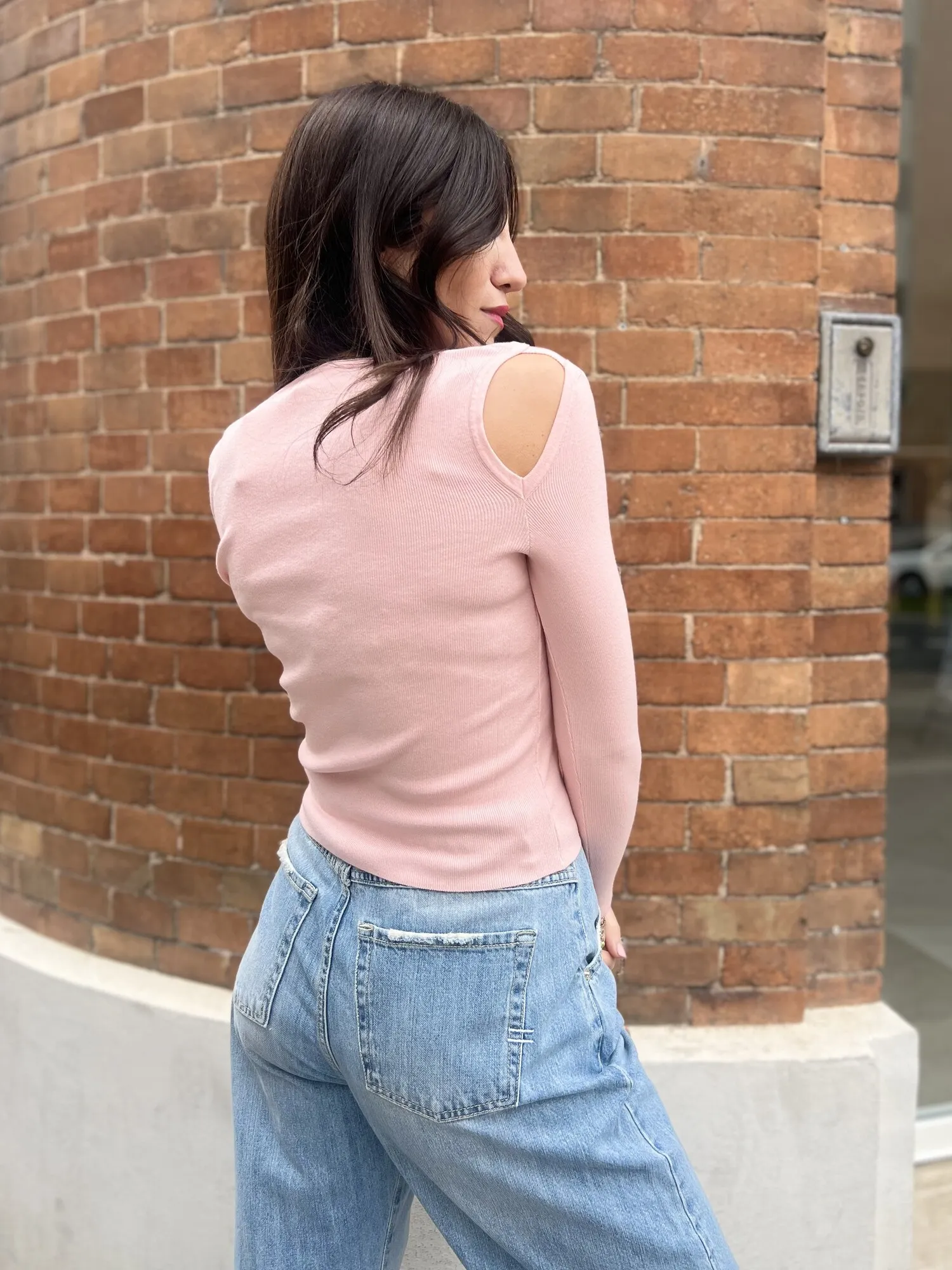 Maglia cut out spalle – Vicolo
