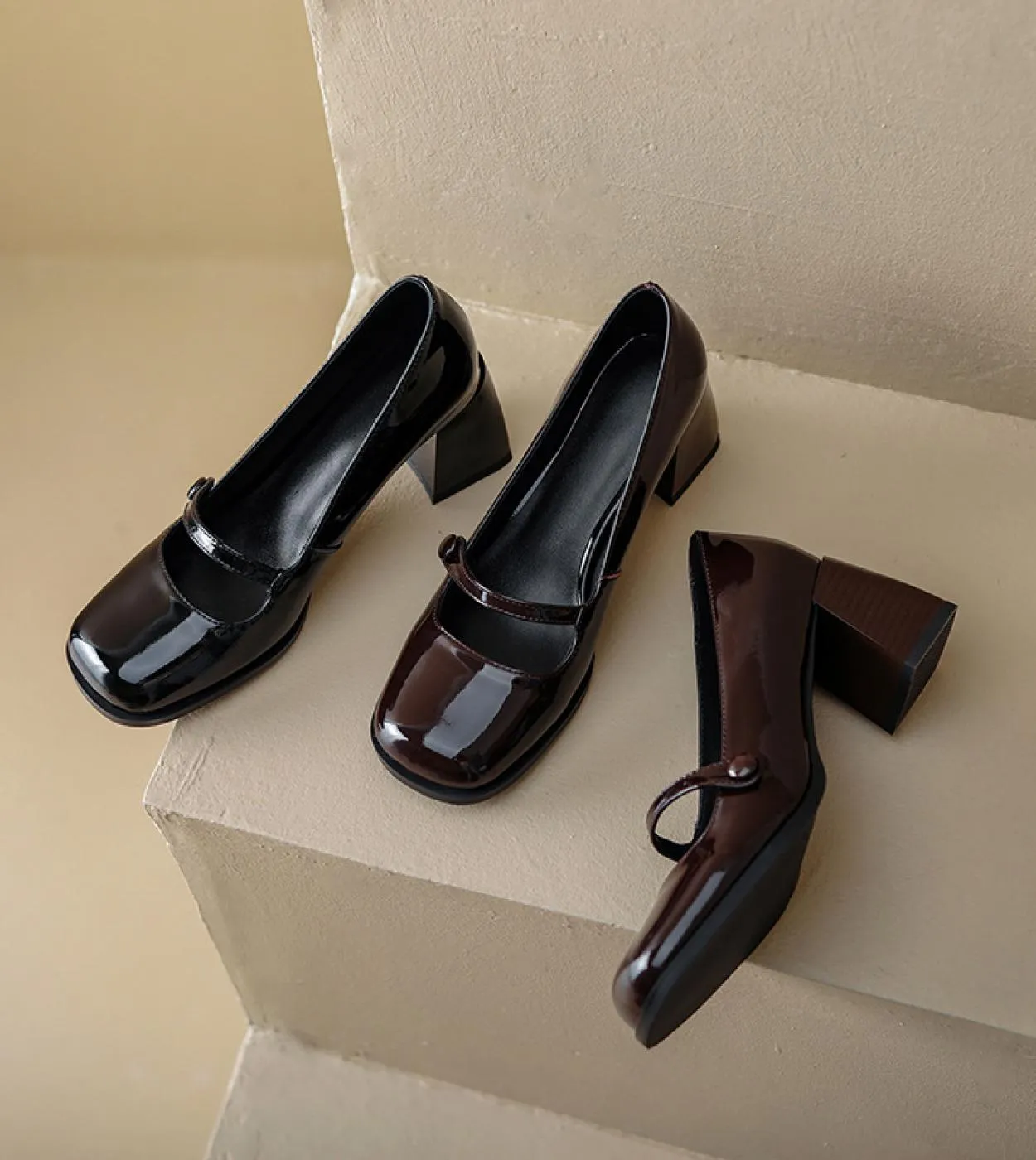 Scarpe col tacco alto da donna 2022 primavera nuove scarpe francesi in pelle con tacco spesso retrò Mary Jane