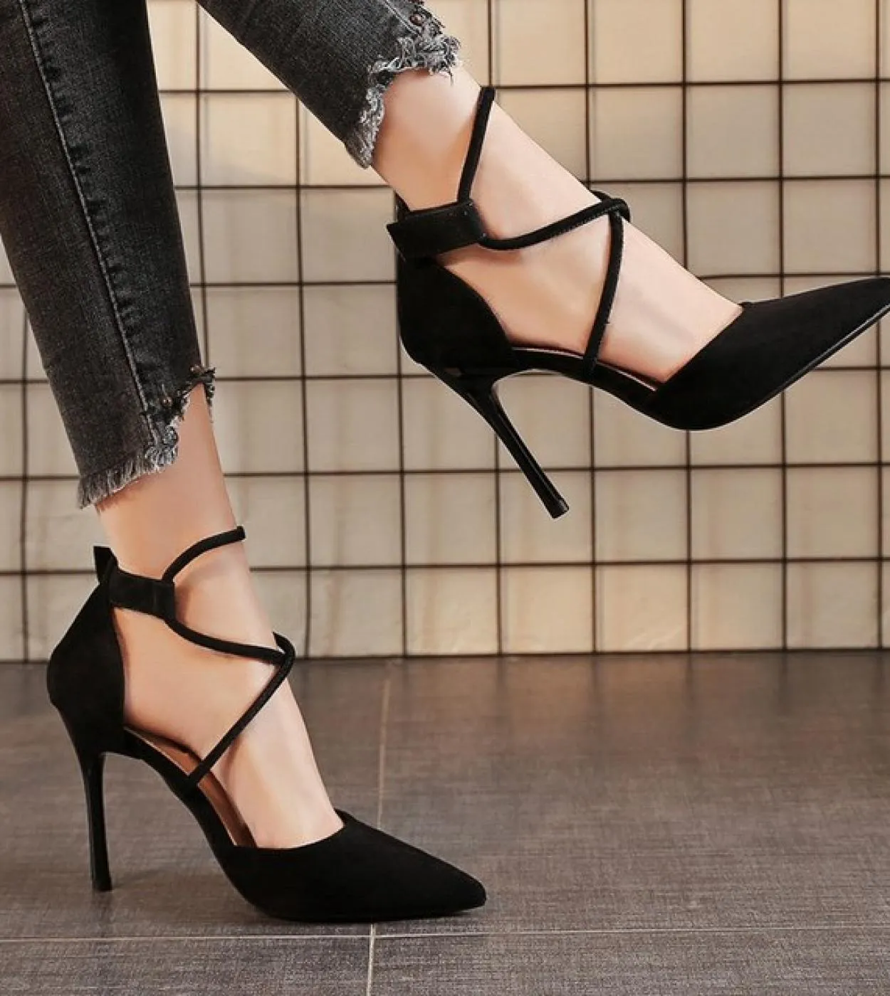 Scarpe con tacco alto in pelle scamosciata da donna Scarpe con tacco a spillo a punta da 10 cm Moda Scarpe da sposa nere Scarpe