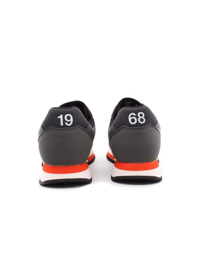 Scarpe sneaker Niki Solid