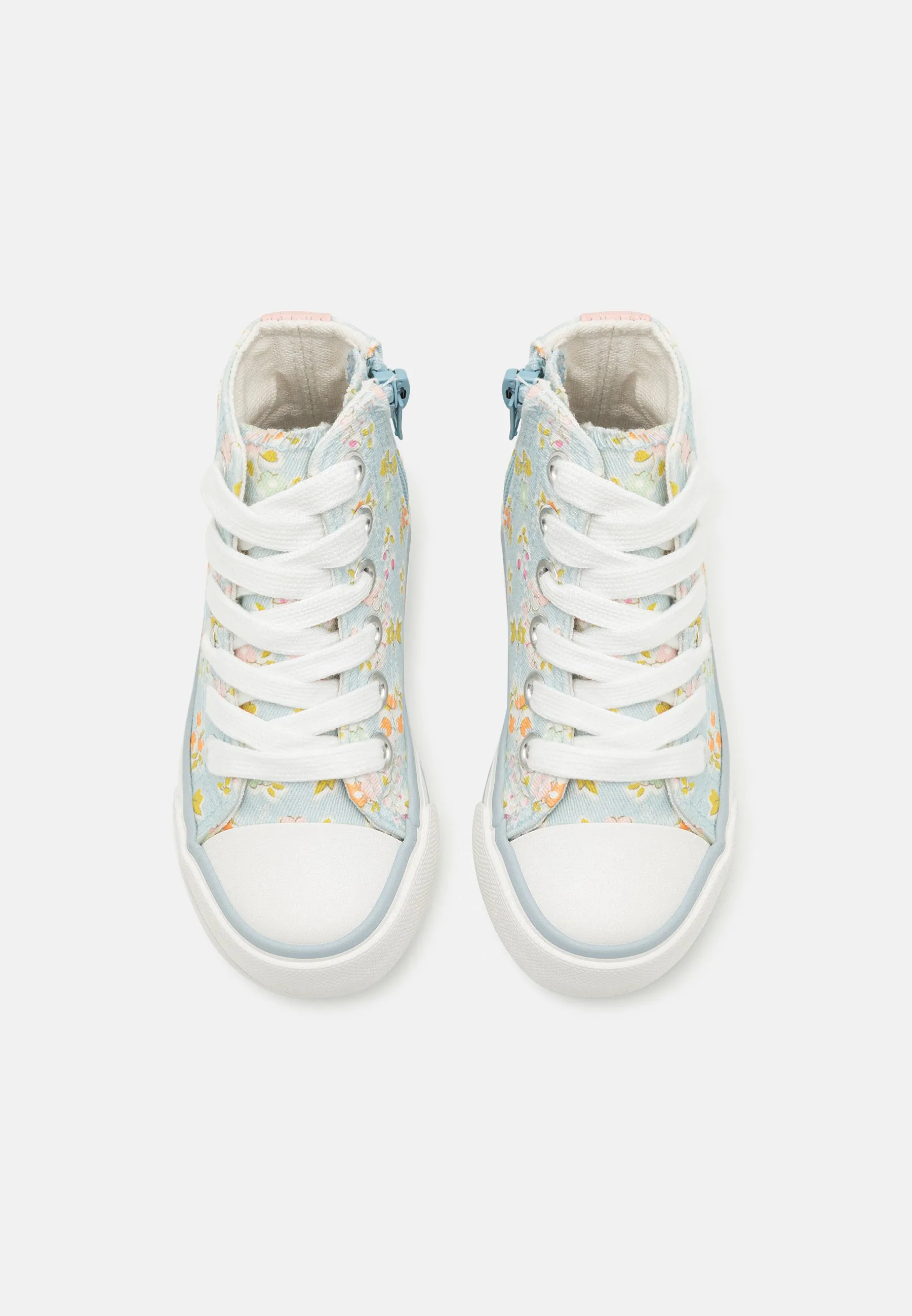 - Sneakers alte
