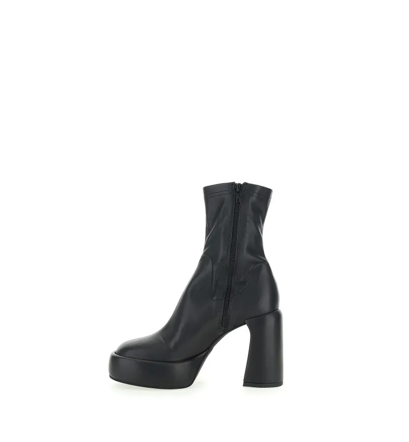 Stivaletto con tacco